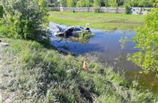 В с. Ширяево водитель Chrysler сбил женщину и съехал в кювет