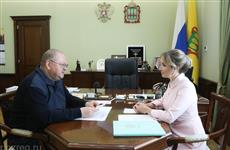 Олег Мельниченко проинформировал Марию Львову-Белову о результатах работы по профилактике социального сиротства