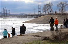 Сброс воды на ГЭС: показываем фото "жигулевского водопада"