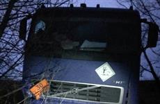 В Волжском районе погиб пассажир Skoda, врезавшейся в грузовик