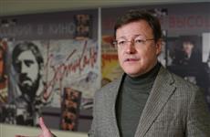 Дмитрий Азаров вместе с земляками стал зрителем уникального концерта "Вертикаль времени Высоцкого" в Самаре