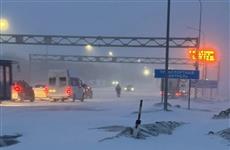 На ряде трасс в Оренбуржье ограничено движение транспорта