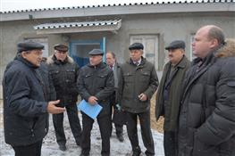  Депутаты проверили стройку в «Усинском»