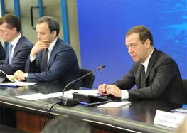В Тольятти Дмитрий Медведев провел совещание о текущем состоянии автомобильной промышленности и основных направлениях стратегии ее развития