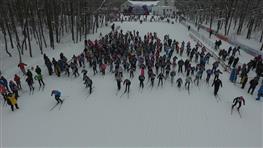 10 тысяч человек вышли на старт "Лыжни России" в Самаре