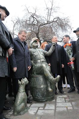 В Самаре состоялось открытие скульптуры бравого солдата Швейка