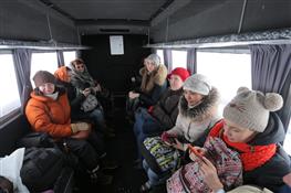 Первая организованная тургруппа посетила Ширяево на судне на воздушной подушке