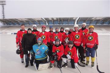 Команда ТОАЗа стала серебряным призером регионального турнира по хоккею с мячом