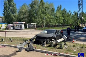 Пьяный водитель Mazda из Самарской области не смог объехать столб