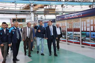 Дмитрий Азаров принял участие в совещании по развитию самарского оборонного завода 