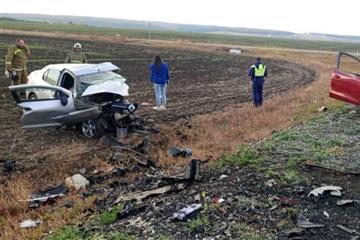 В лобовом ДТП в Красноярском районе погибли водитель и пассажир