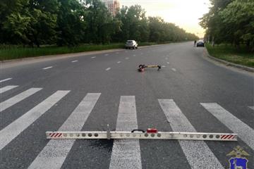 Двое подростков на электросамокате попали под машину в Тольятти