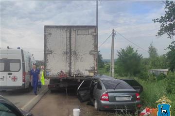 Водитель Lada Priora погиб на трассе М-5 в Самарской области