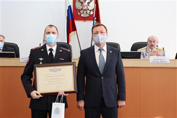 Дмитрий Азаров поздравил сотрудников и ветеранов ОВД РФ с профессиональным праздником