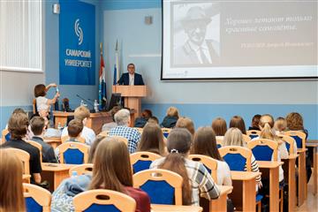 В Самарском университете обсудили, как искусство, креативные технологии и промышленность обогащают друг друга