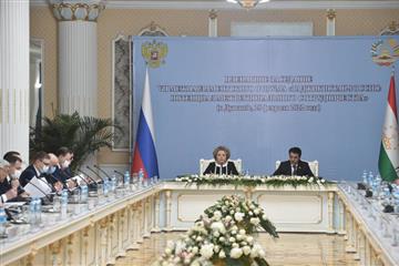 Дмитрий Азаров участвует в межпарламентском форуме России и Таджикистана