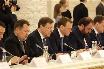 Дмитрий Азаров: внимание к предложениям регионов при разработке новых нацпроектов первостепенно