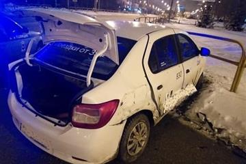 Пассажирка такси пострадала в ДТП в Тольятти