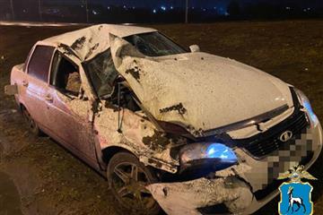 Водитель и пассажир Lada Priora попали в больницу из-за лужи на Московском шоссе в Самаре