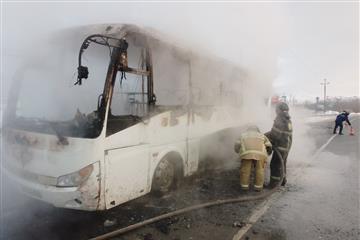 Под Самарой загорелся пассажирский автобус