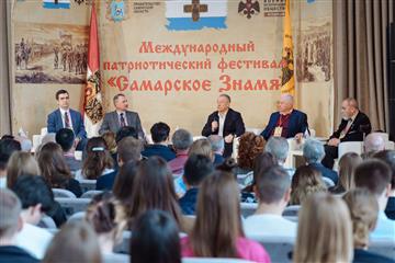 Потомки болгарских ополченцев приняли участие в открытии Международного патриотического фестиваля 