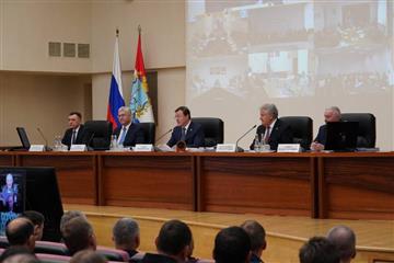 Дмитрий Азаров провел расширенное заседание правительства Самарской области