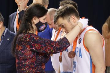 Баскетбольная "Самара" стала бронзовым призером Кубка России 