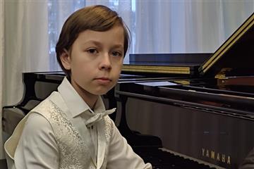 Юный самарский музыкант стал победителем Международного конкурса пианистов Крайнева