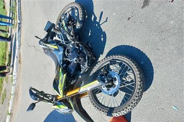 Мотоциклист и его пассажирка пострадали в ДТП под Самарой