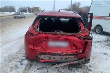 В Сызрани фура наехала на Mazda, пострадал один человек