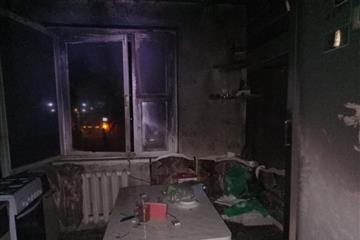 В Кинеле при тушении пожара эвакуировали 15 человек 
