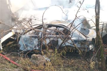 На трассе М-5 под Сызранью столкнулись и сгорели Skoda и фура