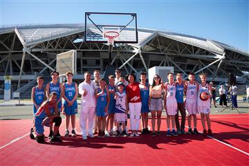 На стадионе "Солидарность Самара Арена" открыли баскетбольную площадку