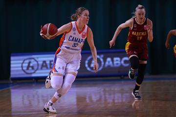 Самарские баскетболистки завершили сезон с историческим результатом
