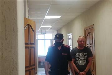 Подполковника, обвиняемого в убийстве школьницы в Петра Дубраве, оставили под арестом на месяц