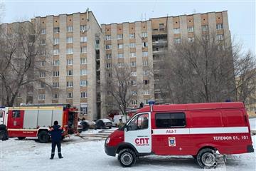 Пожарные спасли семь человек на пожаре в жилом доме в Тольятти
