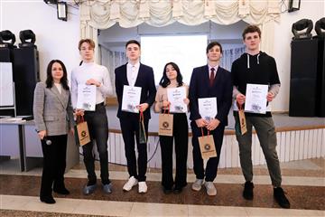 ТОАЗ провел химический семинар для тольяттинских школьников