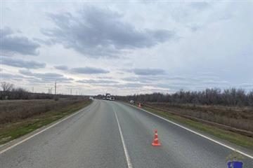 В Алексеевском районе Niva опрокинулась в кювет, пострадали три человека