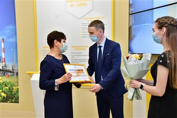 Жизненно важное медоборудование и обновление пешеходного проспекта: при поддержке Сызранского НПЗ будут реализованы социально-значимые проекты