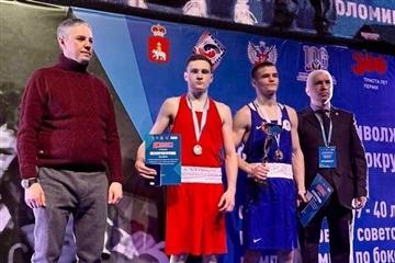 Тольяттинец Ильдар Минсафин - серебряный призер чемпионата ПФО по боксу