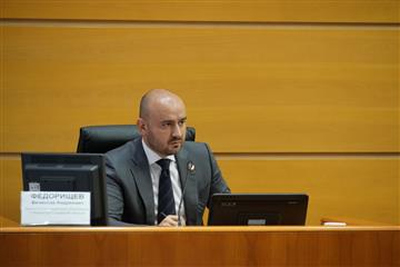 Врио губернатора представил отчет о работе правительства на заседании Самарской губернской думы