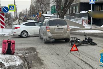 Мужчина на электровелосипеде попал под колеса Chevrolet в Самаре