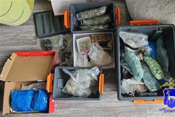 Полицейские нашли 6 кг наркотиков у жительницы Тольятти