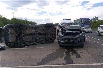 Два человека пострадали из-за обочечника на трассе М-5 в Самарской области