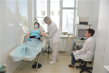 В Чебоксарах после ремонта открылась "бережливая поликлиника" Городского клинического центра