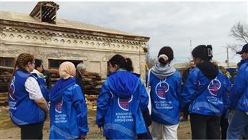 Волонтеры культуры Оренбуржья расчистили территорию объекта культурного наследия регионального значения