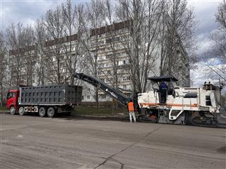 Работы по нацпроекту "Безопасные качественные дороги" в городе Ульяновске ведутся на двух улицах