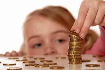 В Башкортостане продолжаются выплаты пособий на первого, третьего и последующего ребенка