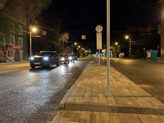 Нацпроект "Безопасные и качественные автомобильные дороги": на разделительной полосе ул. Мичурина в Самаре устроены островки безопасности