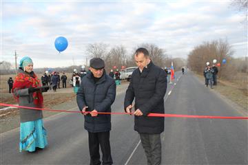Оренбургская область: в Сакмарском районе открыли автодорогу после капитального ремонта
